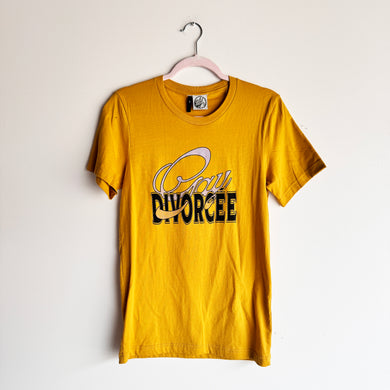 S MUSTARD GAY DIVORCEE T-SHIRT