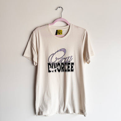 M WHITE GAY DIVORCEE T-SHIRT