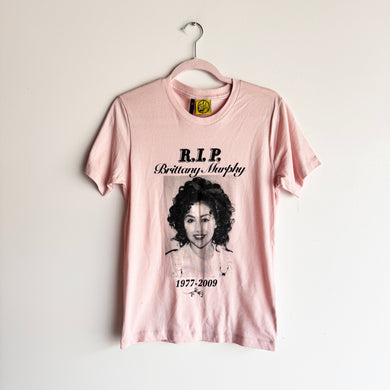 XS  PINK RIP BRITTANY MURPHY T-SHIRT