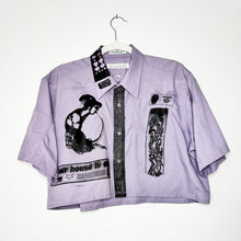 Load image into Gallery viewer, PERIWINKLE &amp; BLACK CROPPED SHORT SLEEVE BUTTON-UP