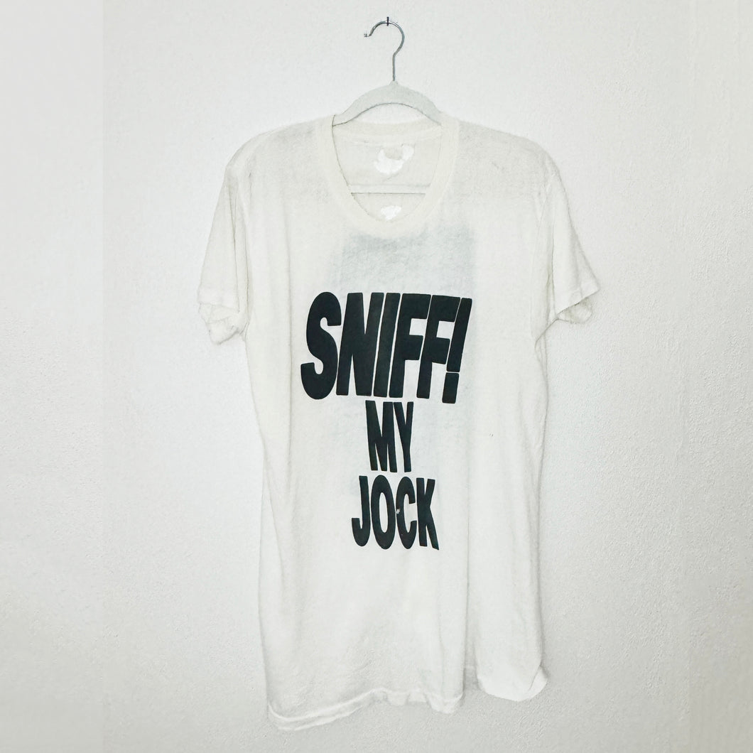 SNIFF! ON WHITE SHREDDER T-SHIRT