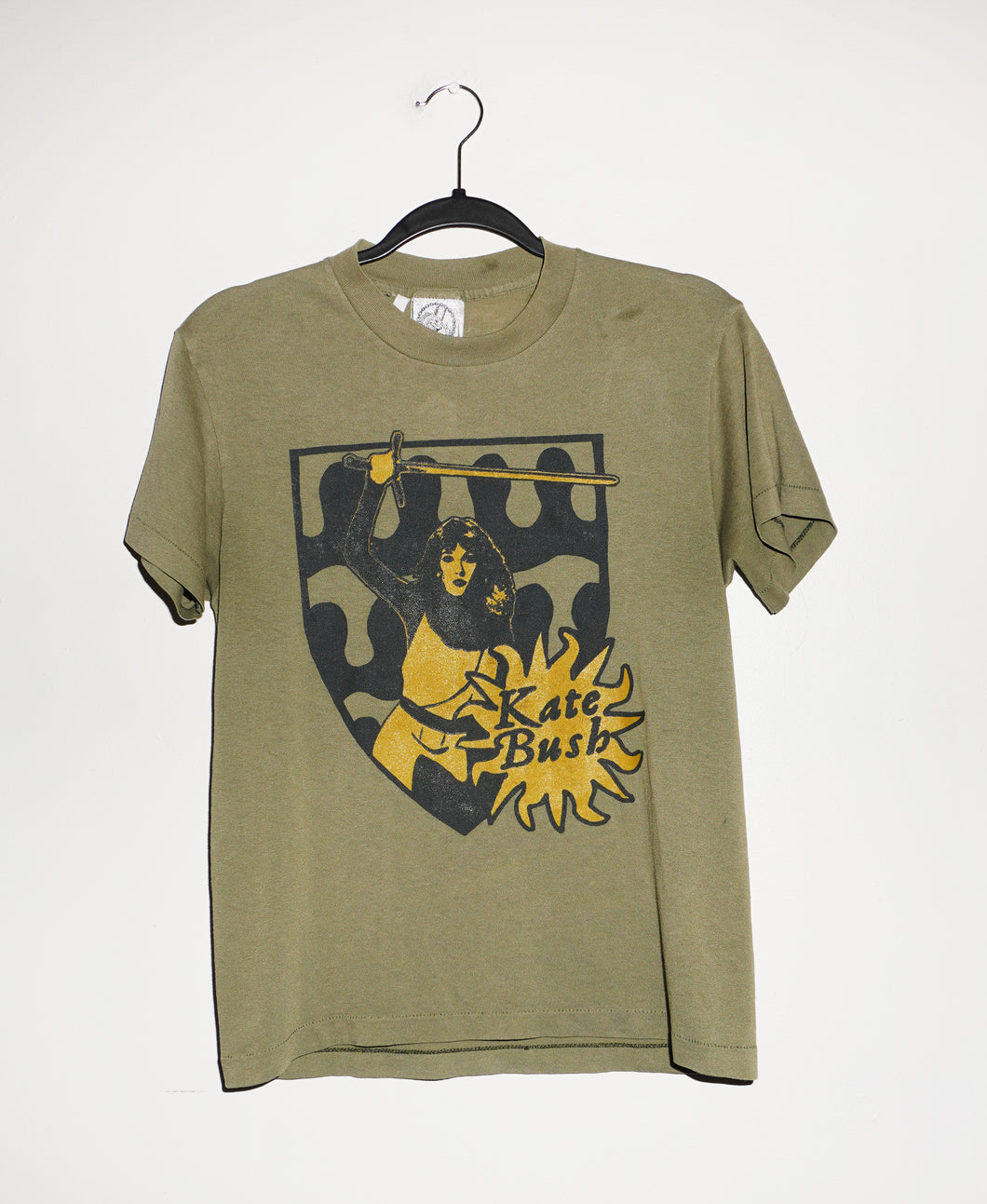 (S) KATE BUSH ON ARMY VINTAGE T-SHIRT